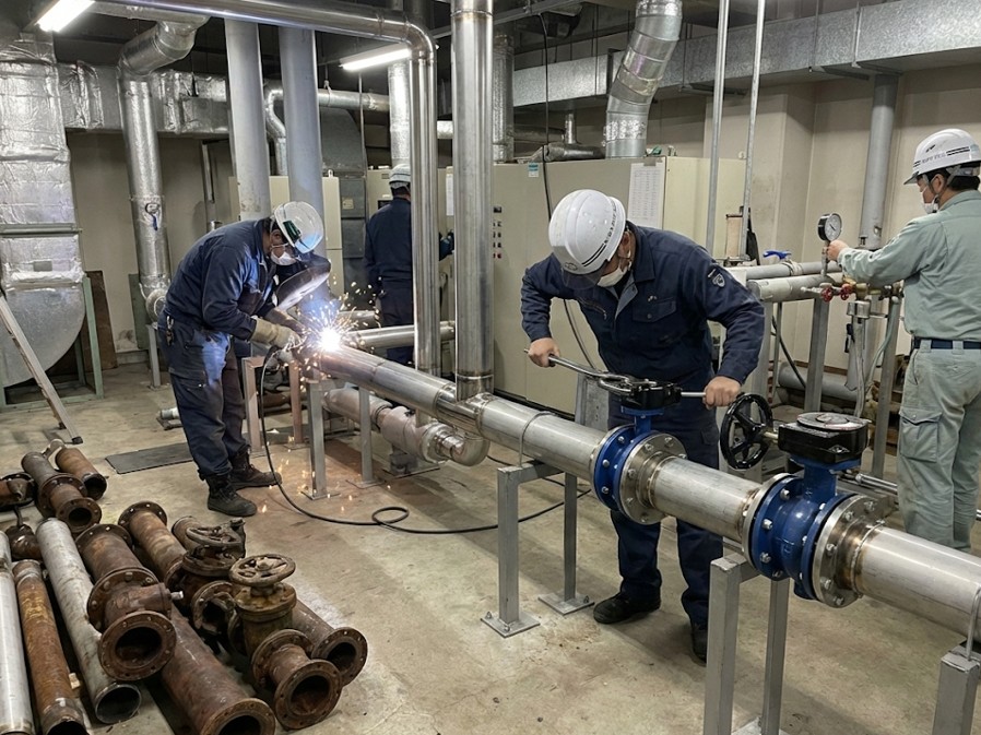 空調配管・バルブ一新工事